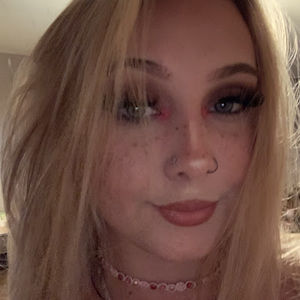 Meet your Posher, Izzy